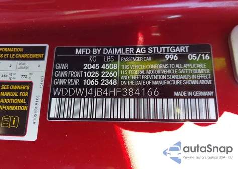 2017 Mercedes-Benz C 300 z USA, uszkodzony, nr VIN WDDWJ4JB4HF384166